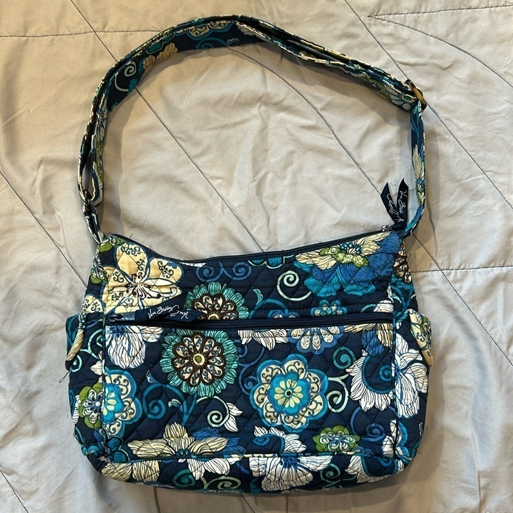 Vera Bradley Blue Floral Print Shoulder Bag Pattern with Matching Pencil Case - Picture 2 of 12